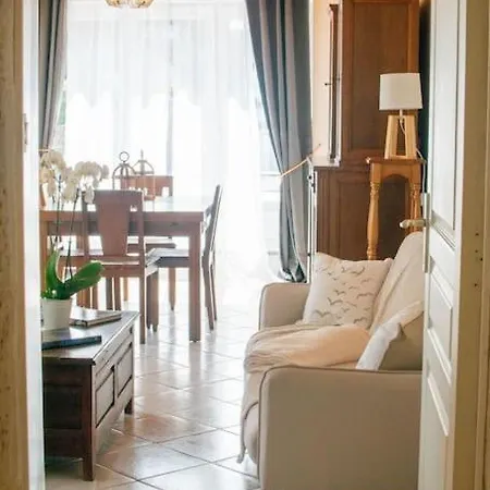 Дом отдыха Maison A 700m Du Port - Golden Key *